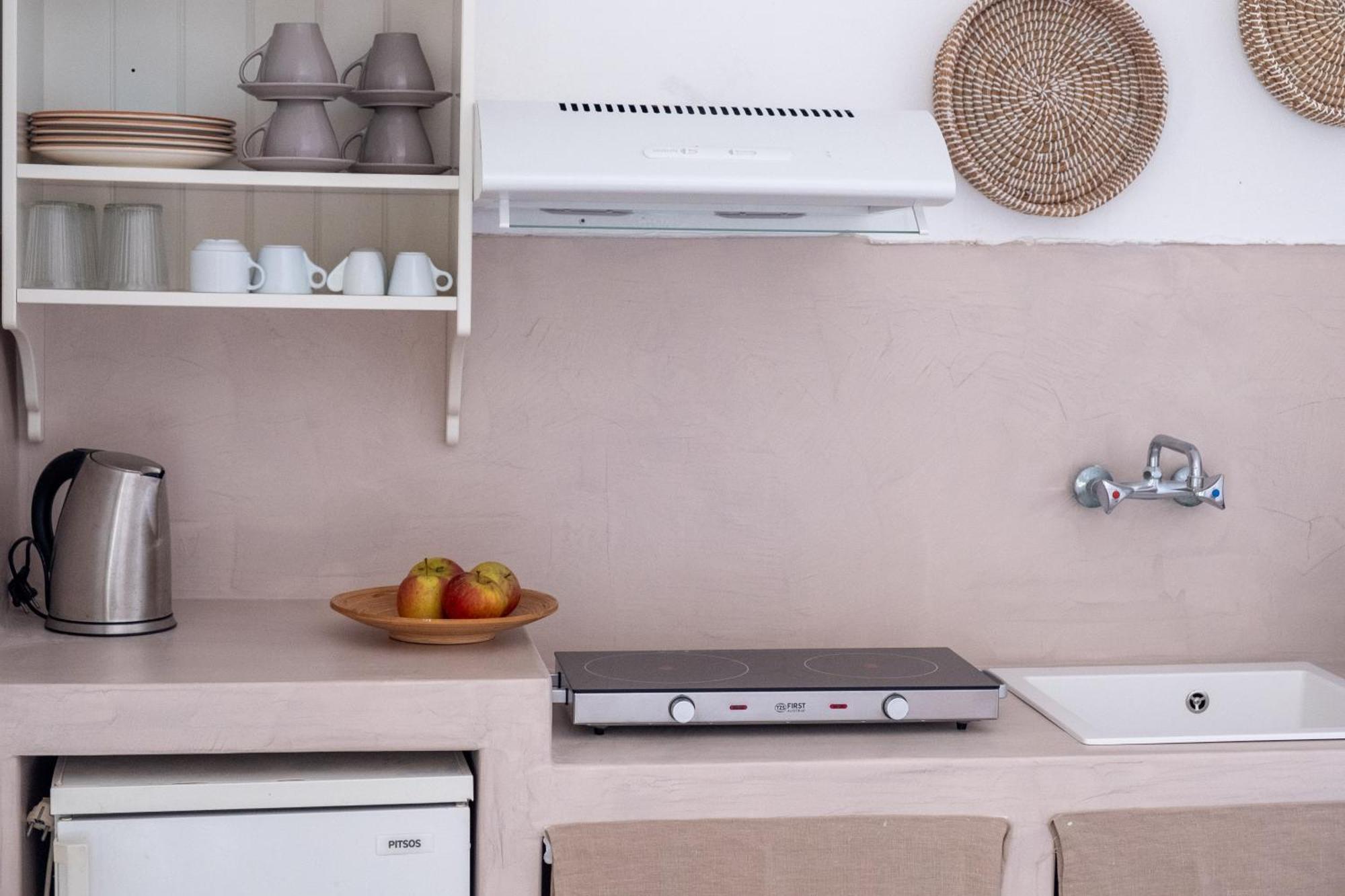 Aloni Ios Apartman Milopótasz Kültér fotó